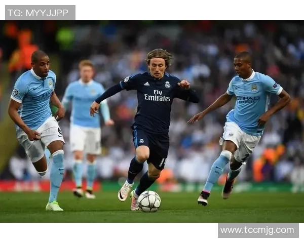 深圳足球队耐力表现创新高引发关注成为联赛新标杆