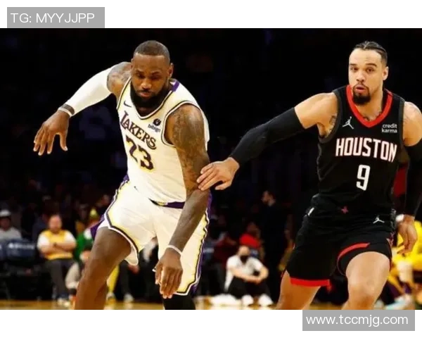 伟来快船与湖人激战正酣NBA赛季焦点对决引发球迷热议